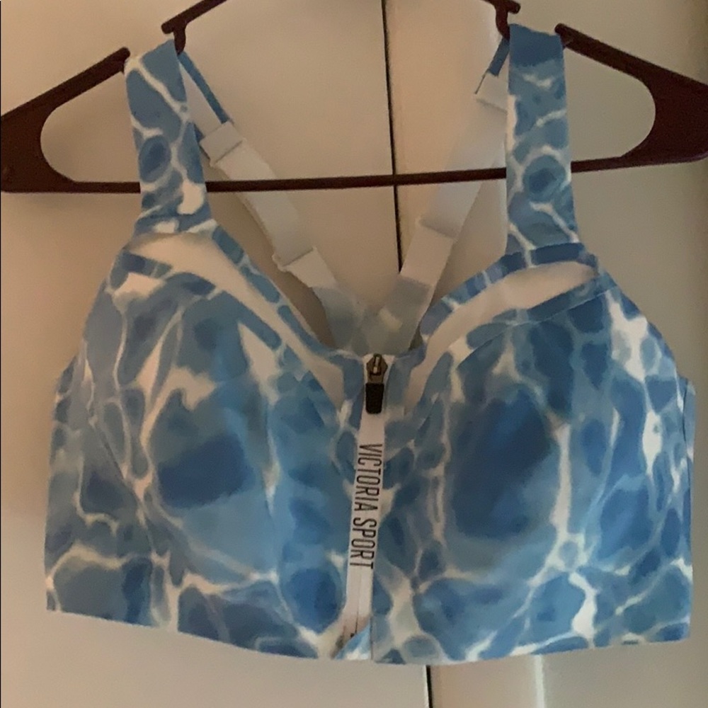 NEW Victoria Secret sports bra